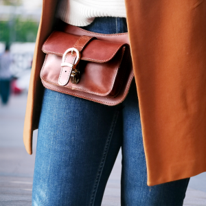 banano bandolera de cuero